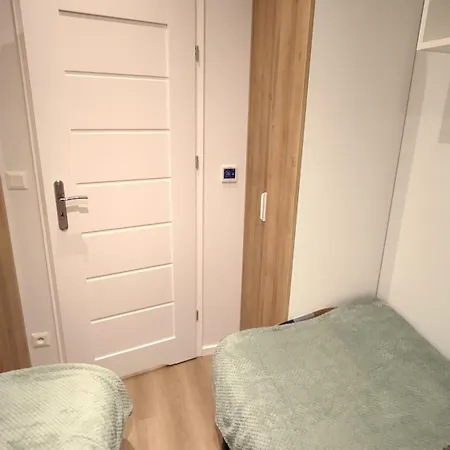 Silver Moon Na Skraju Rzeki * Uraz (Trzebnica)