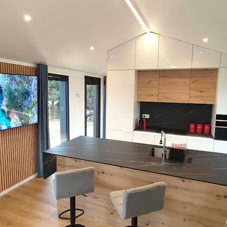 Silver Moon Na Skraju Rzeki Apartmán Uraz (Trzebnica)