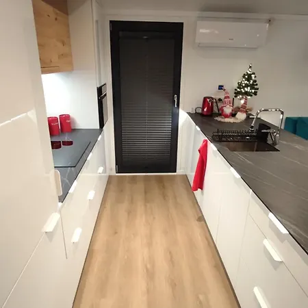 Silver Moon Na Skraju Rzeki Apartmán *