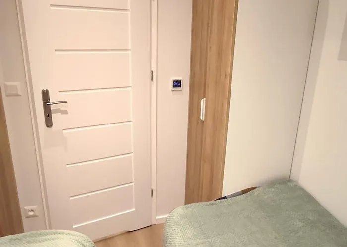 Silver Moon Na Skraju Rzeki * Uraz (Trzebnica)